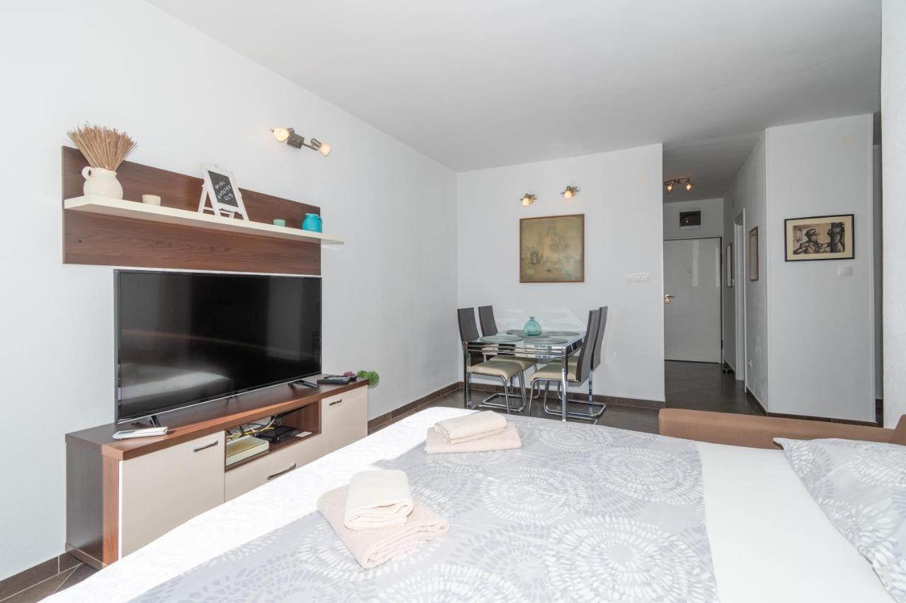 Trstenik Beach Apartment Spalato Esterno foto